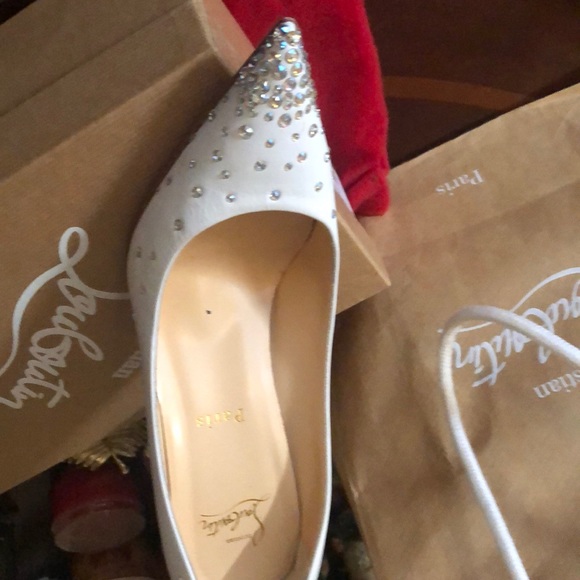Christian Louboutin - Picture 3 of 3